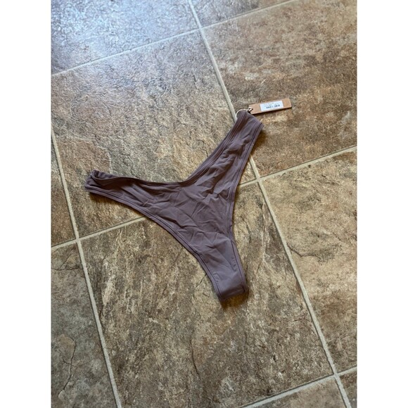 Skims Fits Everybody Dipped Front Thong Umber 3X - Picture 2 of 5